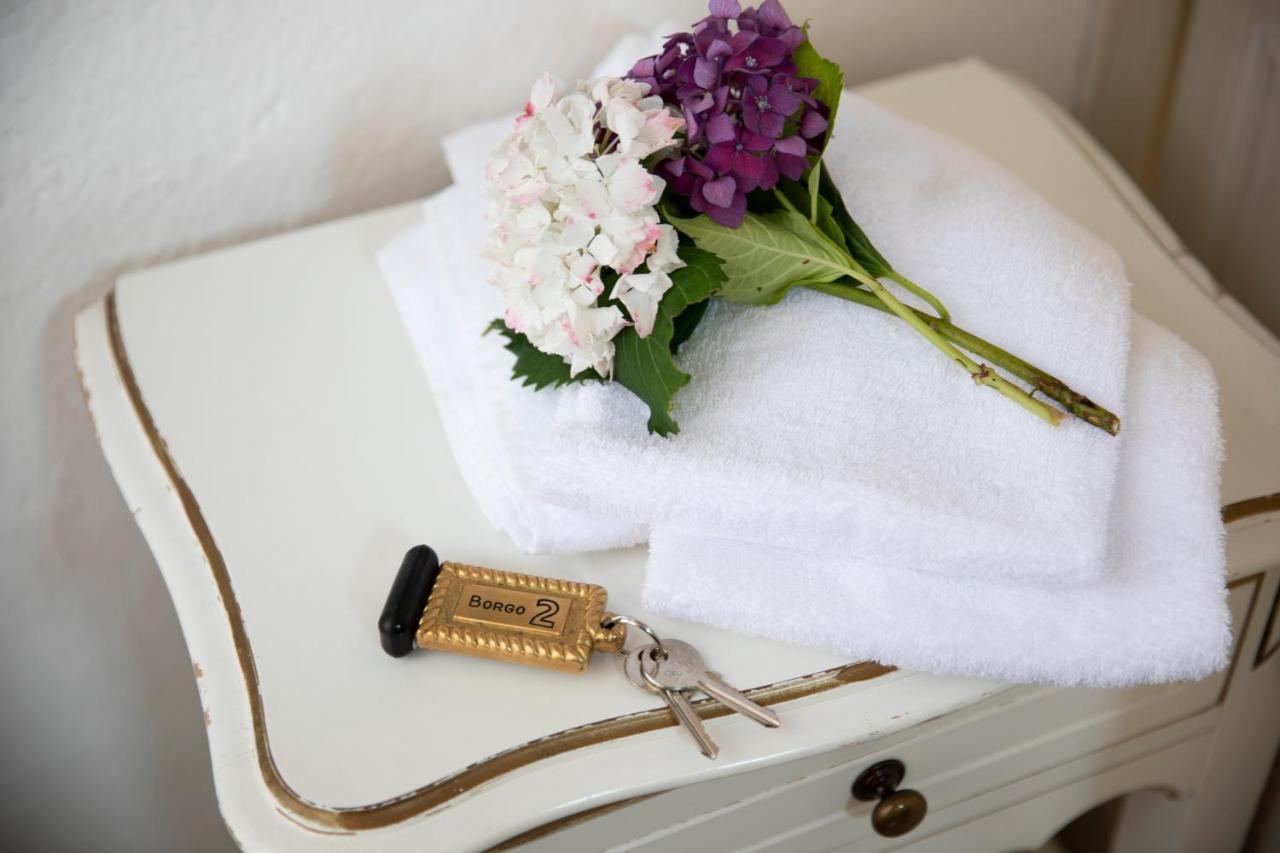 Charming Moment Di Villa Porta - Borgo Antico Луино Экстерьер фото